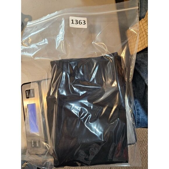 Zella Leggings Womens XS 0 2 4 Black Mid Rise Cross Over Waist Band Cropped NEW - Picture 9 of 9